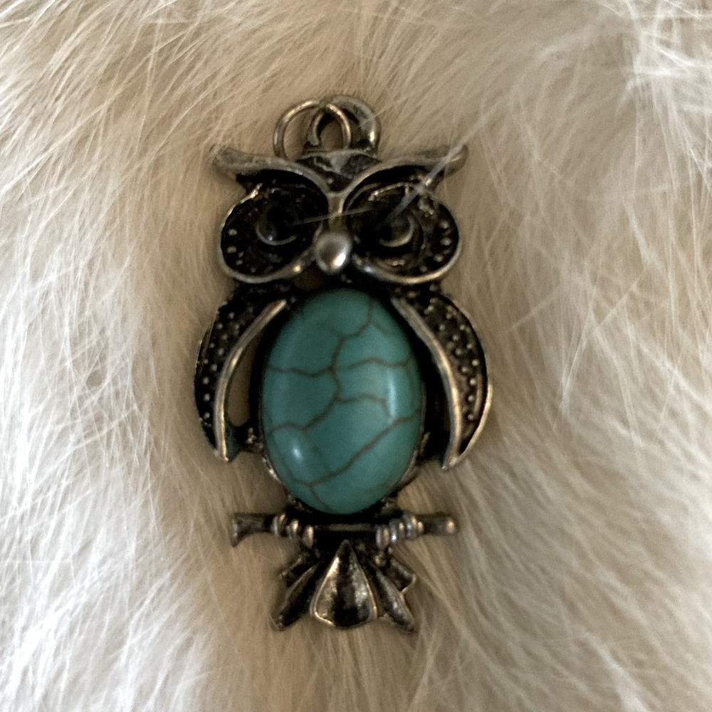 Antique looking Silver and Faux Turquoise Hoot Owl Necklace- NO Chain